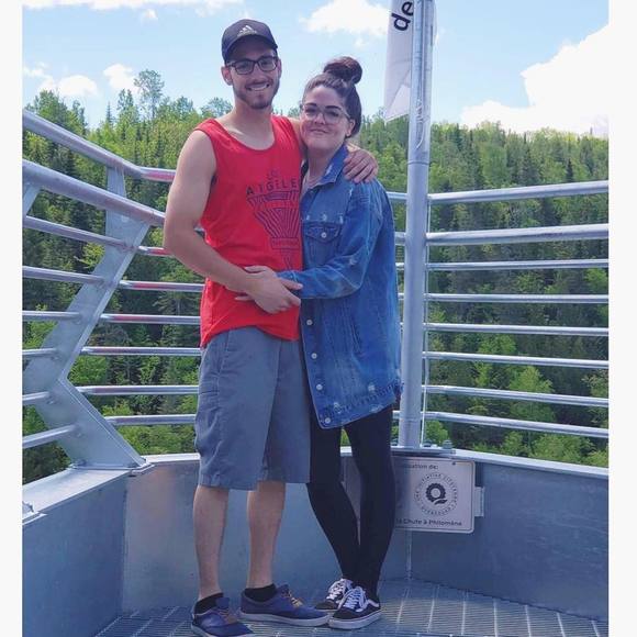 Meet your Posher, Vicky - Picture 1 of 1